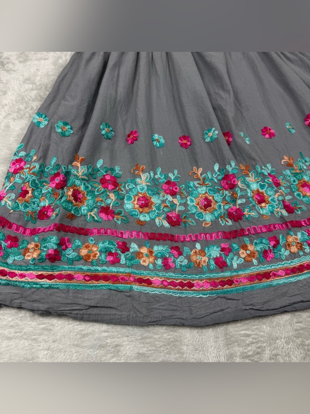 Umgee Gray Tunic Dress with Teal and Pink Floral Embroidery - Picture 2 of 9